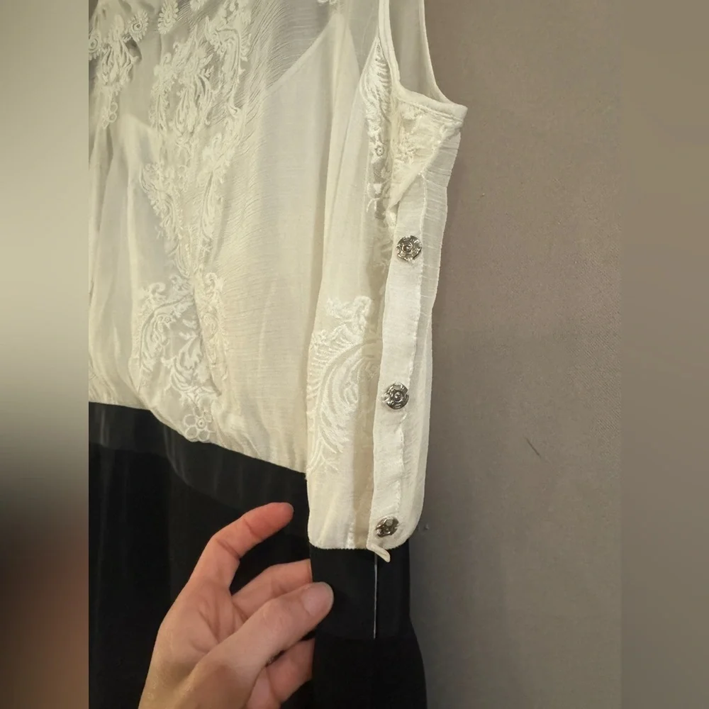 Women’s Ralph Lauren Black and White Lace Dress - Picture 2 of 8